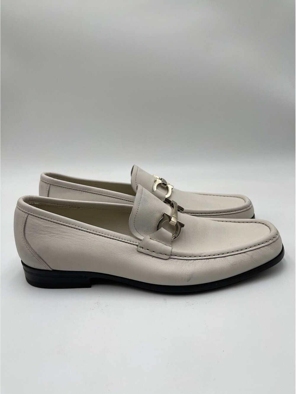 Ferragamo Grandioso loafers made from white leather silver Gancini Size 8.5E
